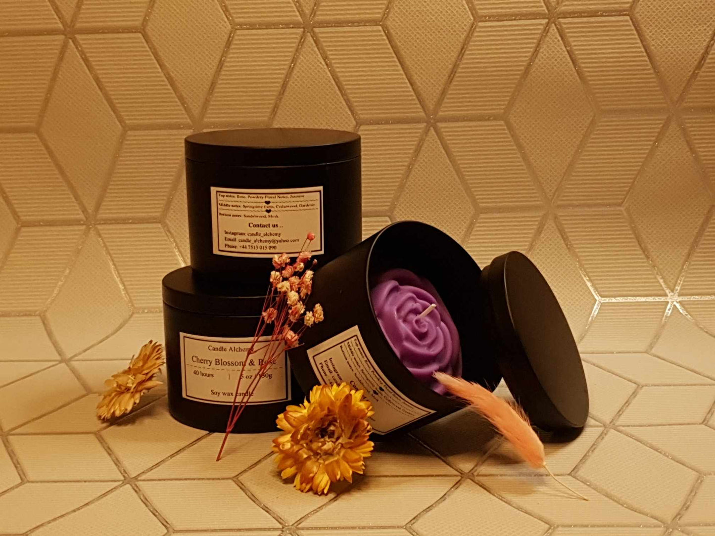 Scented tin candle